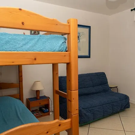 Beau T2 Pour 4 Pers. Au Lavandou, Face Mer, Avec Parking - Fr-1-803-75 *